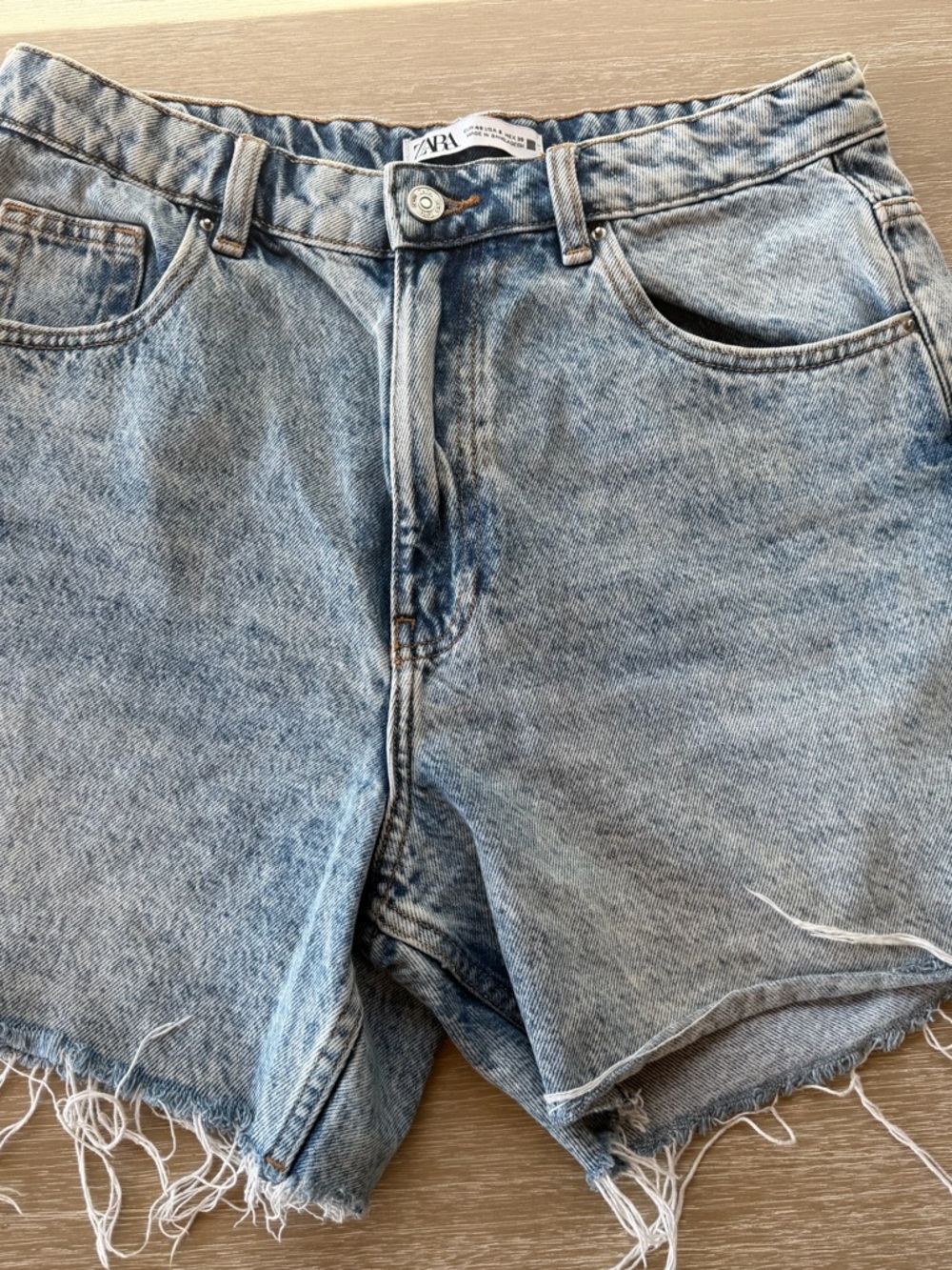 Zara TRF Z1975 Light Blue Frayed Cut-Off Denim Shorts Size 8